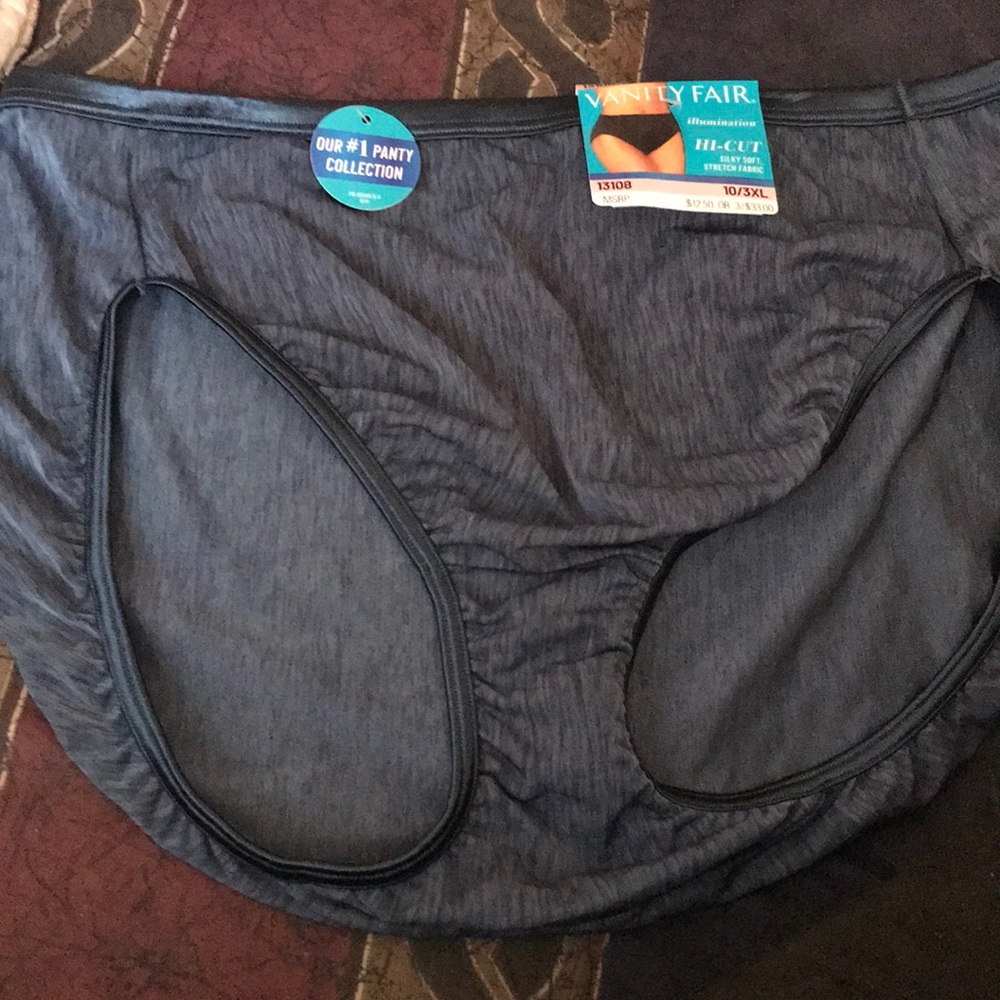 NWT sz 10/3XL hi cuts by vanity fair